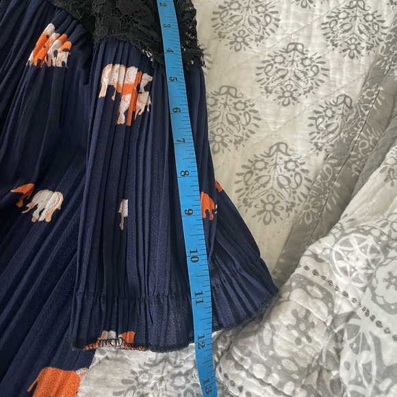 Tunic/Dress style. - Picture 4 of 4